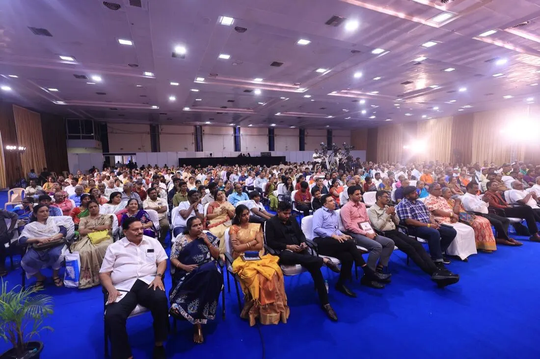 Audience at a Kalyanamalai talk show